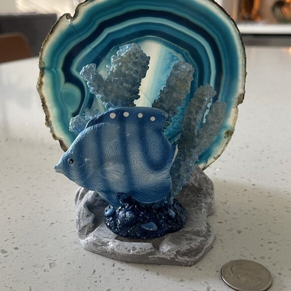 Collection of Seven Agate & Amethyst Figurines - Dinosaurs, Fish, Wolf - Picture 7 of 10